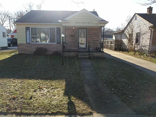 31045 Sheridan St Photo 1
