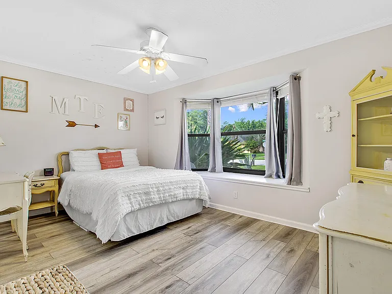 912 Blueberry Dr — Photo 14