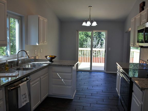 5th image of 2211 156th Street Ct E