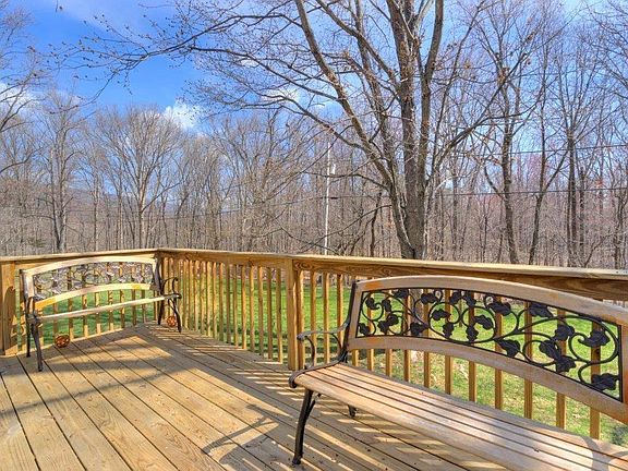 2nd image of 5321 Canoe Cir