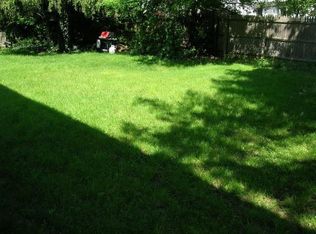 130 E 13th St, Huntington Station, NY 11746