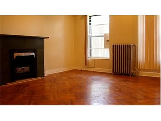 Rented by Douglas Elliman | media 36