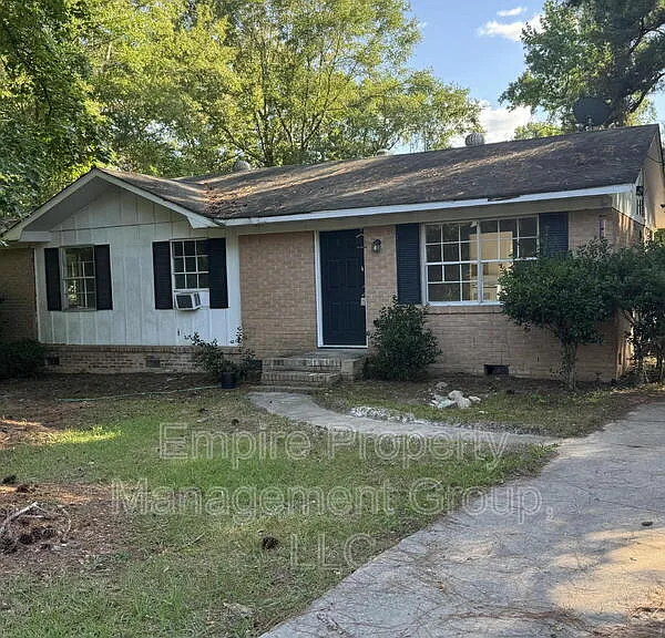 2126 Old Hopkins Rd — Photo 1