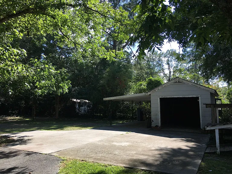 804 Woodrow St — Photo 3
