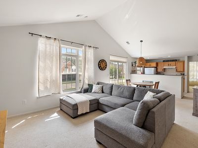 613 Olde English Cir, Howell, MI, 48855