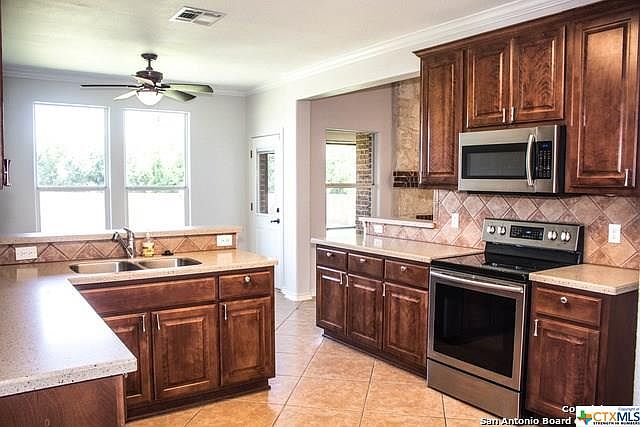 2nd image of 1025 Loma Verde Dr