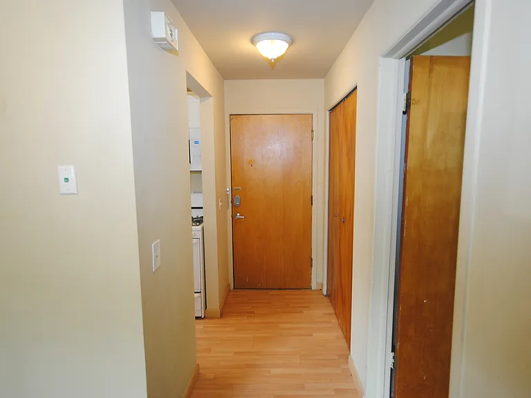 817 Arch St — Photo 12