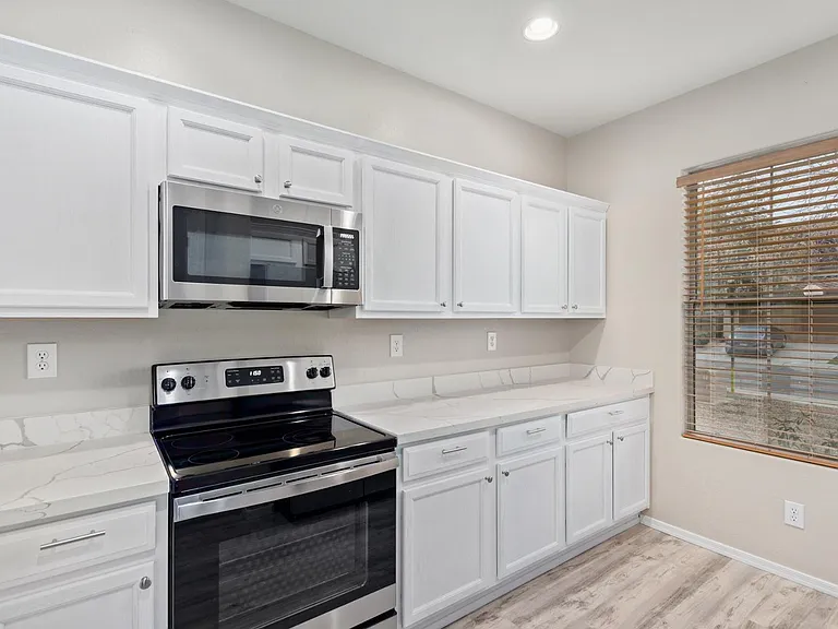 3727 W Memorial Dr — Photo 12