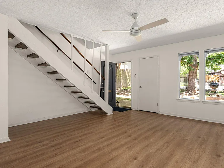 7409 Shadow Hill Dr #113 — Photo 15