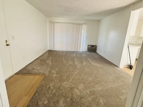 14261 Edwards St APT 4, Westminster, CA 92683