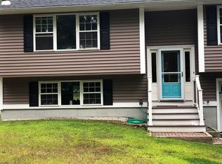 44 Bartley Hill Rd, Londonderry, NH 03053