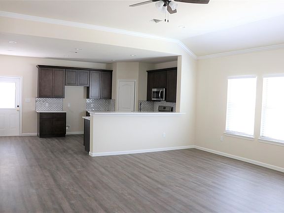 3rd image of 319 Carlos Leal Dr