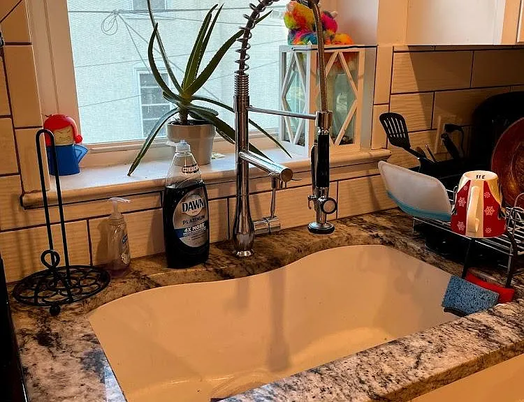 153 Dupont St #2 — Photo 5