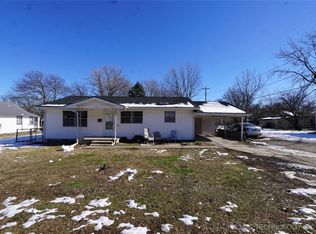 916 N Oak Ave, Ada, OK 74820