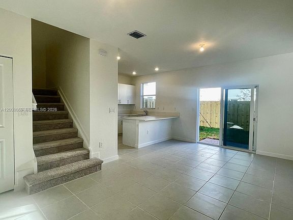 4th image of 2882 SE 26th Ter
