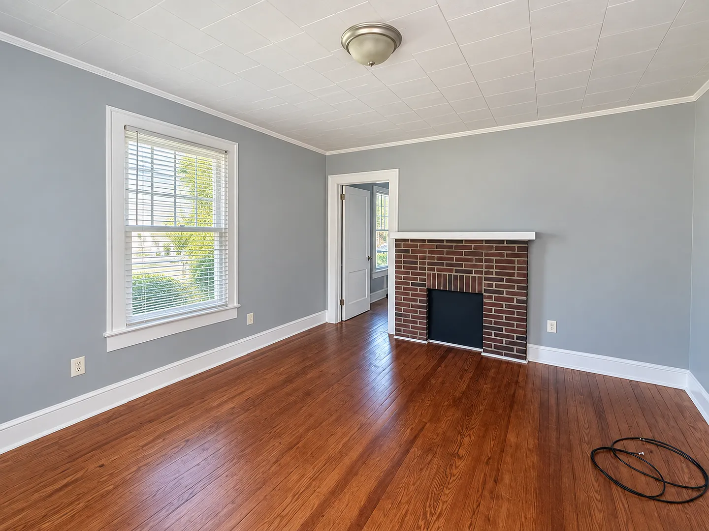 127 W. Summit Ave #1-4 — Photo 2