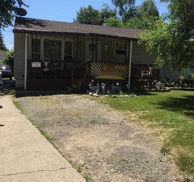 2nd image of 634 E Atherton Rd
