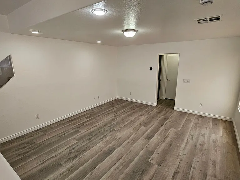 10071 Cheyenne Dawn St — Photo 8