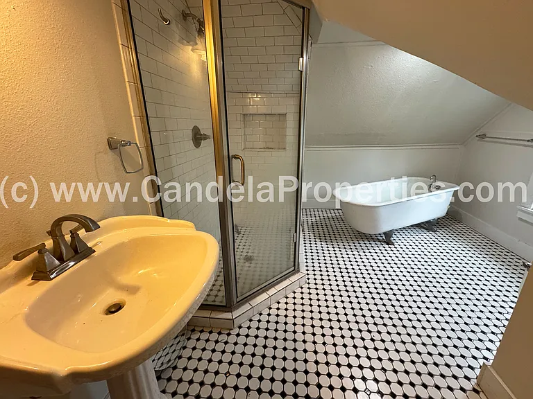 1911 W Colorado Ave — Photo 28