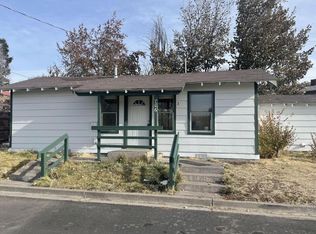 706 Uerlings Ave, Klamath Falls, OR 97601