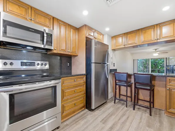 1981 W Woolbright Road #E101, Boynton Beach, FL 33426
