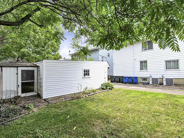 17316 Archdale Ave #3 — Photo 20