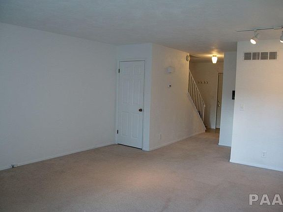 3rd image of 4305 W Lora Ann Ln