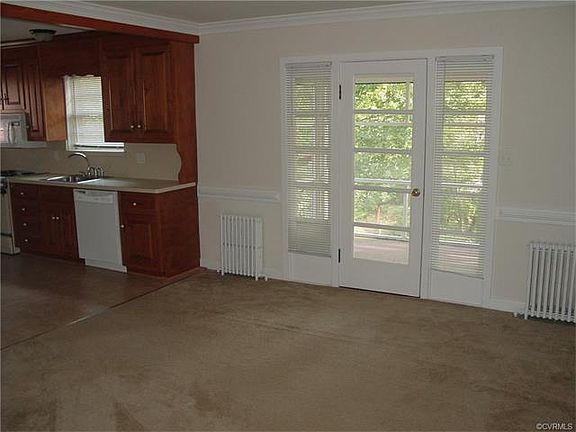 4th image of 7603 N Pinehill Dr