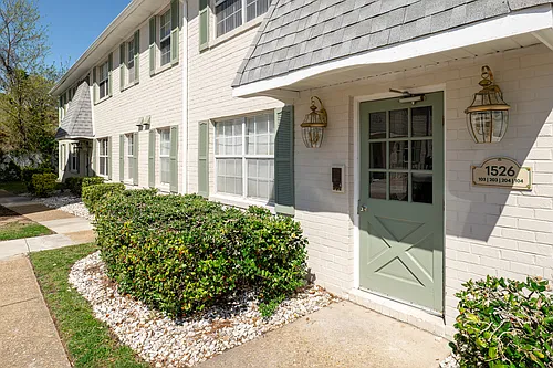 Meadow Brook Terrace Photo 1