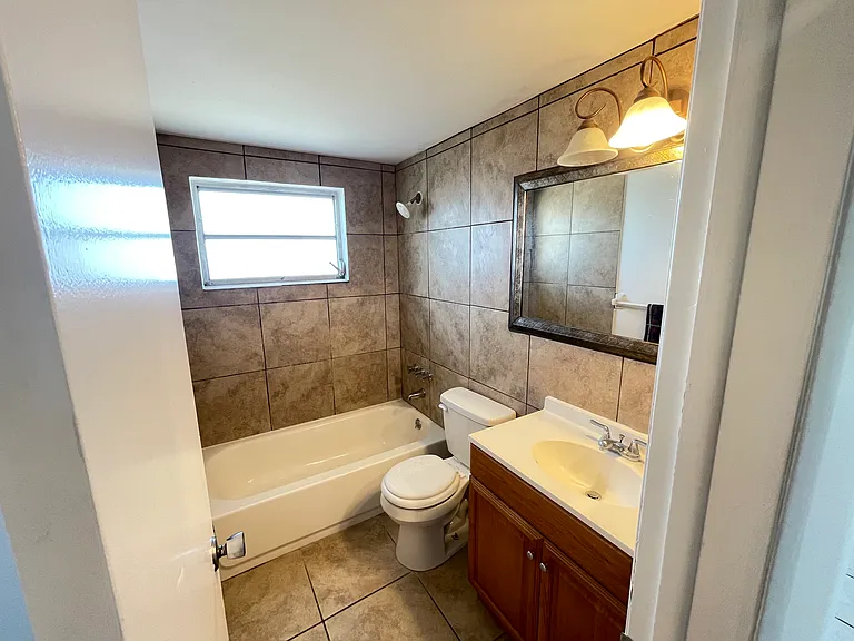 3352 Chauncy Rd — Photo 6