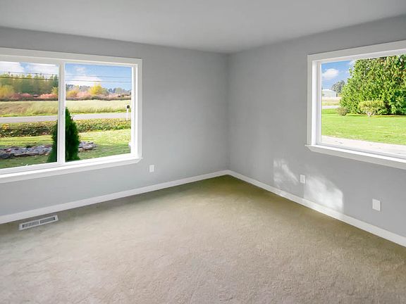3rd image of 3905 50th Ave E