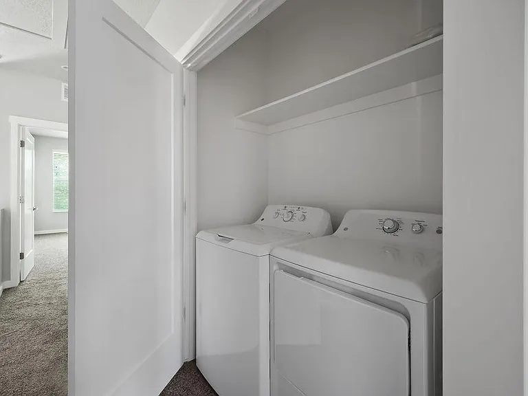 735 E Zekes Ct — Photo 22