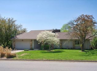 3558 E Blueridge St, Springfield, MO 65809