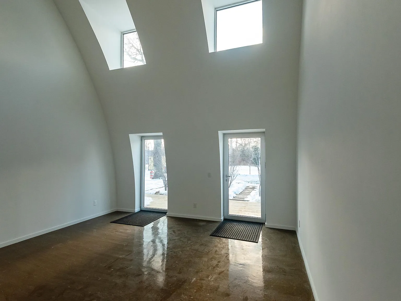 Studio, 750 sqft, $1,750 — Photo 4