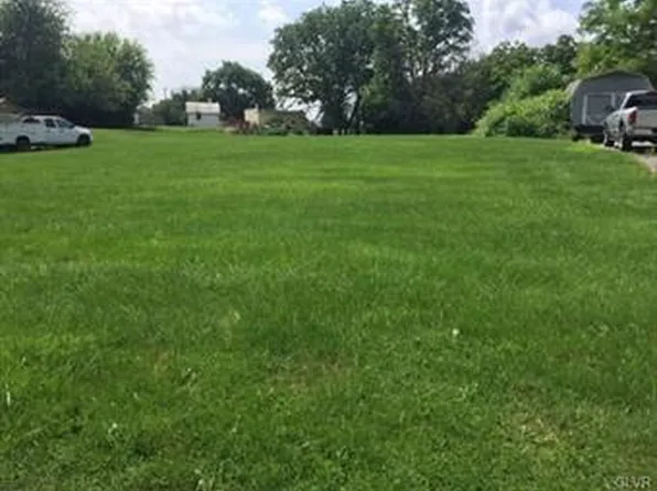 6325 Chapmans Rd, Allentown, PA 18106