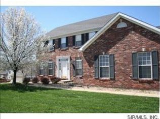 7417 Lonewolf Ct, Fairview Heights, IL 62208