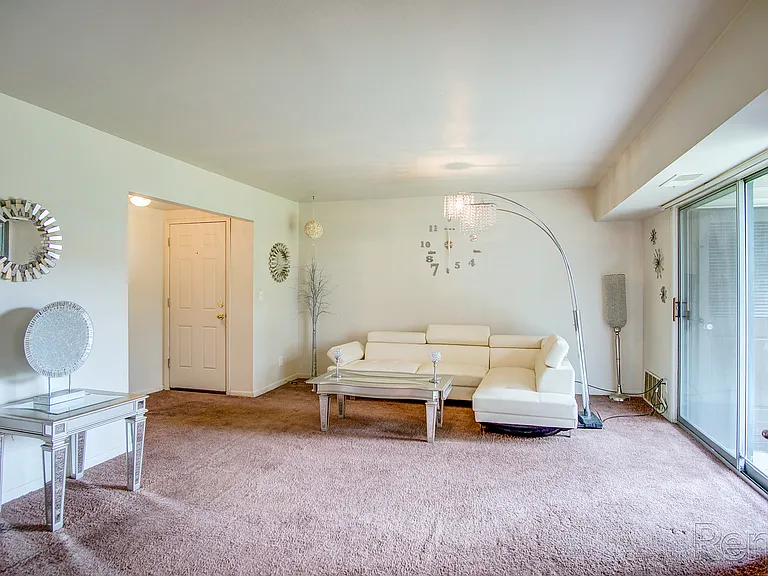 Camelot Apartments — Photo 14