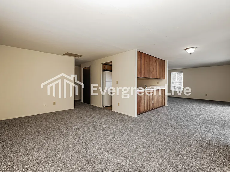 5835 Troy Villa Blvd — Photo 5