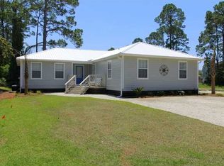 224 Bay Rd N, Panacea, FL 32346