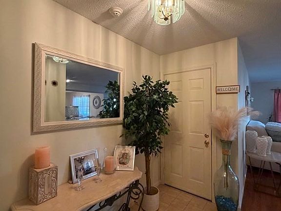 5th image of 18 Weatherly Dr Unit 4