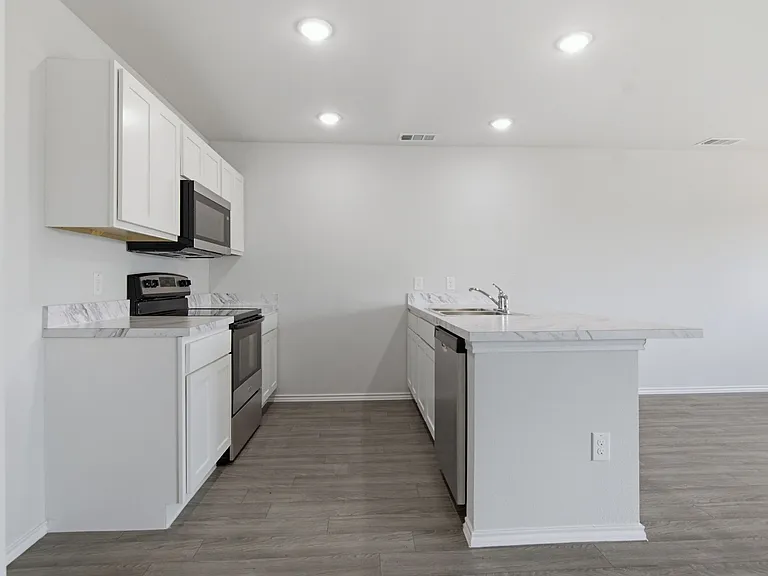 342 Azalea Trl — Photo 7