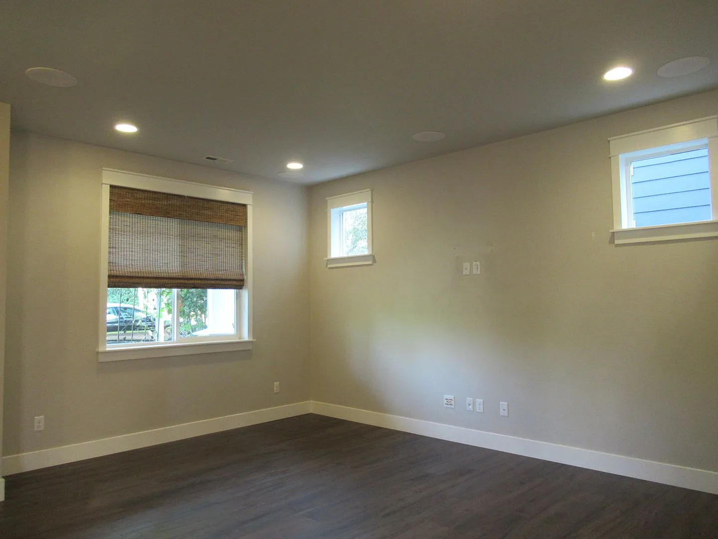 Light and Bright 3 bedroom, 2.5 bathroom on a corner lot in Tehaleh — Photo 4