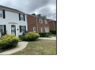 3762 Fairoaks Rd, South Euclid, OH 44121
