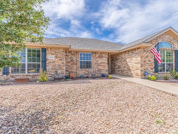 3rd image of 4958 Scarlet Oak Ln