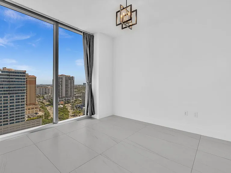 151 N Seabreeze Blvd #1902 — Photo 30
