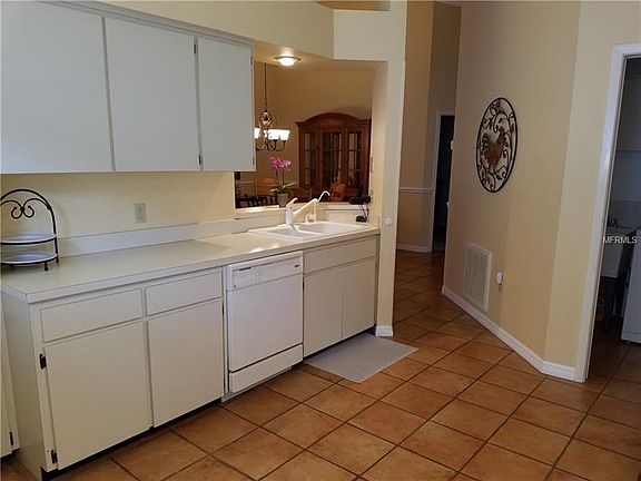 4th image of 5573 Greyston St