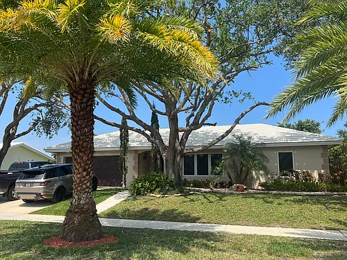 1250 SW 15th Ave Photo 1