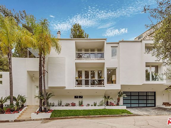 3rd image of 1414 Mockingbird Pl