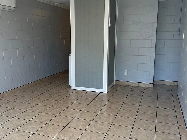 2455 Gervais St #B — Photo 8