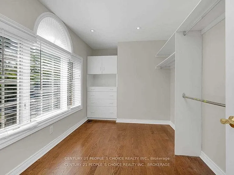 3242 Shelburne Pl — Photo 15